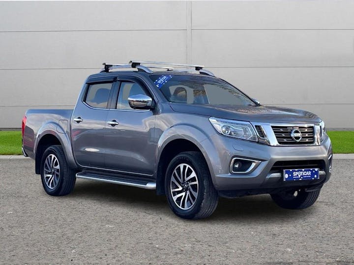 Grey Nissan Navara 2.3 DCi Tekna 4wd Euro 6 (s/s) 4dr 2018