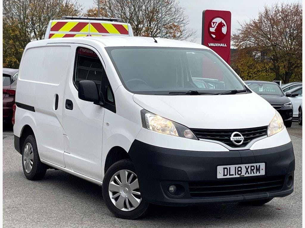 White Nissan Nv200 1.5 DCi Acenta SWB Euro 6 6dr 2018