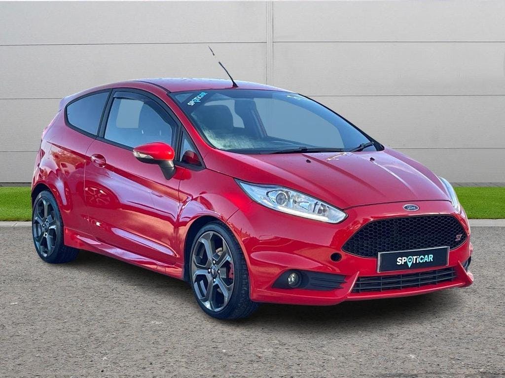 Red Ford Fiesta 1.6t Ecoboost ST-2 Euro 5 3dr 2014