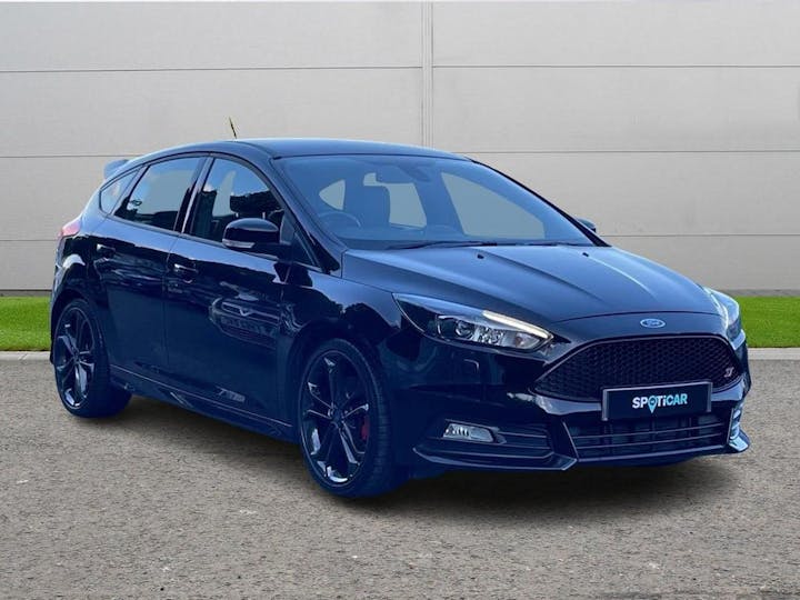 Black Ford Focus 2.0t Ecoboost ST-3 Euro 6 (s/s) 5dr 2016