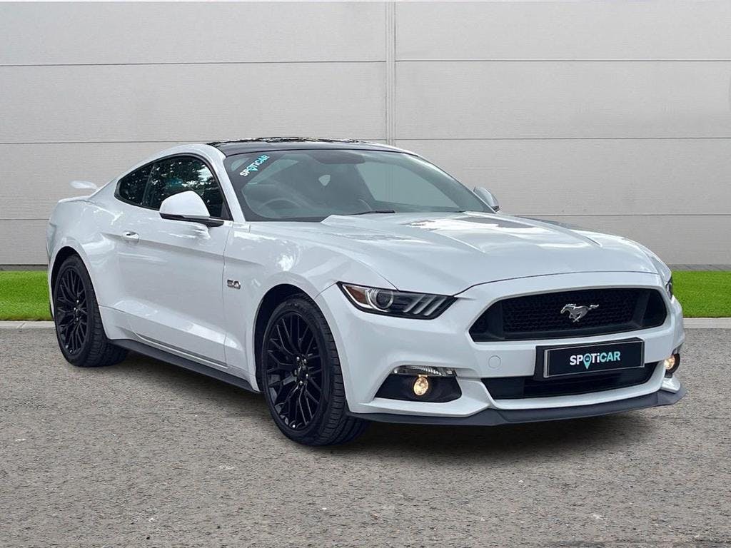 White Ford Mustang 5.0 V8 GT Fastback Euro 6 2dr 2018