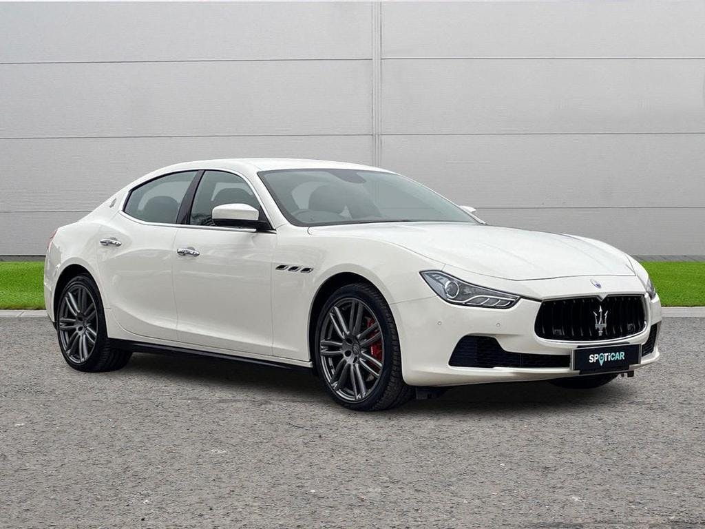 White Maserati Ghibli 3.0d V6 Zf Euro 5 (s/s) 4dr 2017