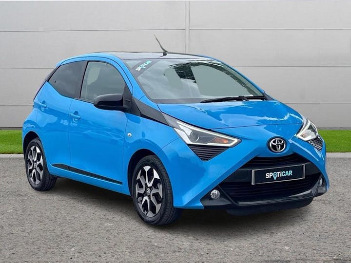 Blue Toyota Aygo 1.0 VVT-i X-trend Funroof X-shift Euro 6 5dr 2019