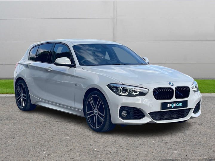 White BMW 1 Series 1.5 118i Gpf M Sport Shadow Edition Auto Euro 6 (s/s) 5dr 2019