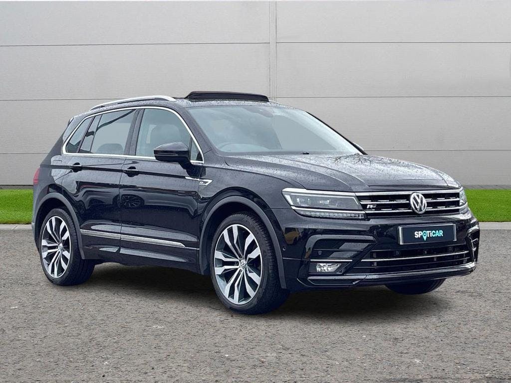 Black Volkswagen Tiguan 2.0 TDI R-line Tech DSG 4motion Euro 6 (s/s) 5dr 2019