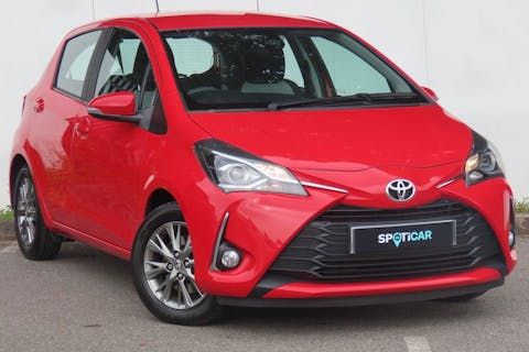Red Toyota Yaris 1.5 VVT-i Icon Euro 6 5dr 2019