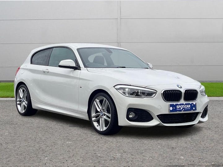 White BMW 1 Series 1.6 118i M Sport Auto Euro 6 (s/s) 3dr 2015