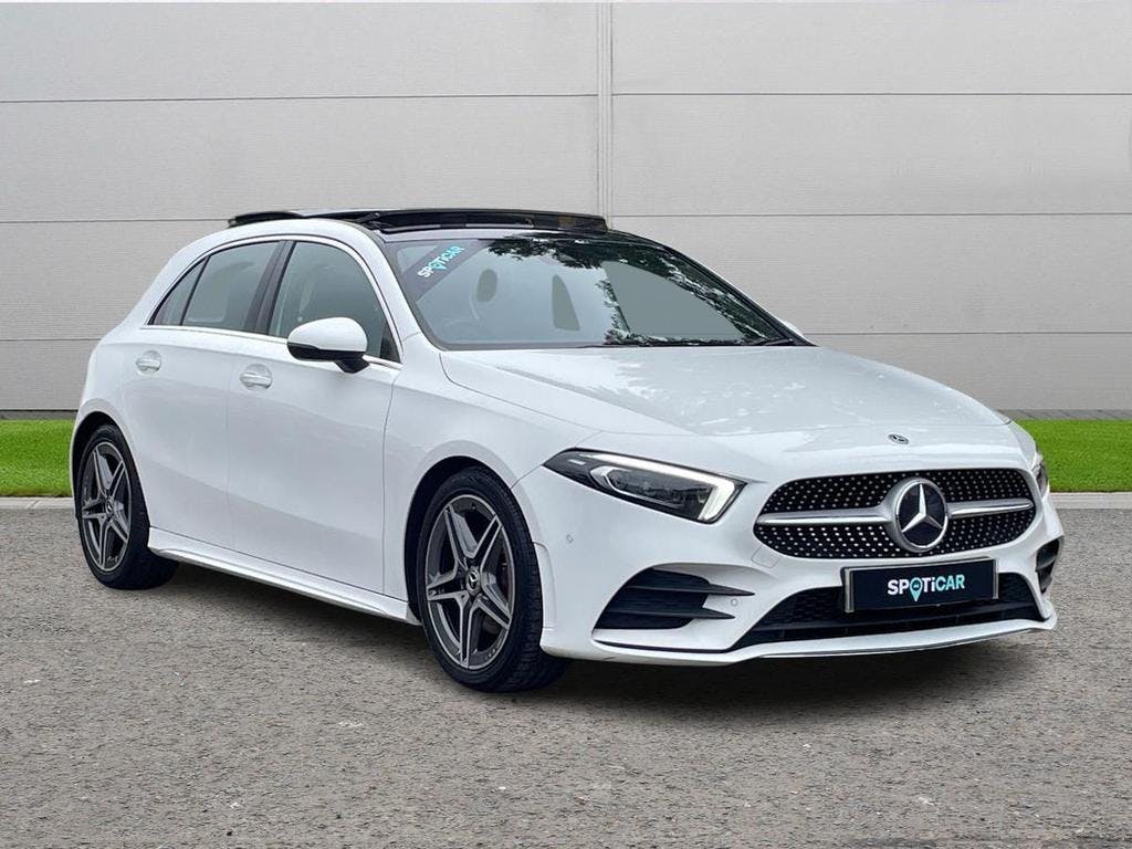 White Mercedes-Benz A Class 1.5 A180d AMG Line (premium Plus) 7g-dct Euro 6 (s/s) 5dr 2019