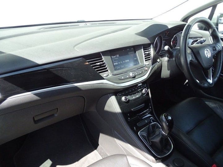 Grey Vauxhall Astra 1.4i Turbo Elite Euro 6 5dr 2017