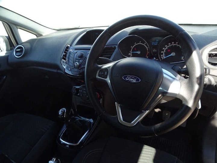 Black Ford Fiesta 1.25 Zetec 5dr 2014