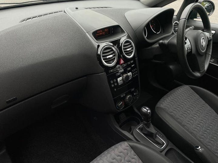 Grey Vauxhall Corsa 1.4 16V SE Auto Euro 5 5dr 2013