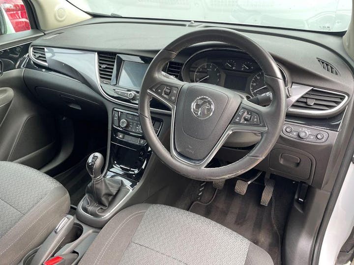 White Vauxhall Mokka X 1.4i Turbo Ecotec Active Euro 6 (s/s) 5dr 2018