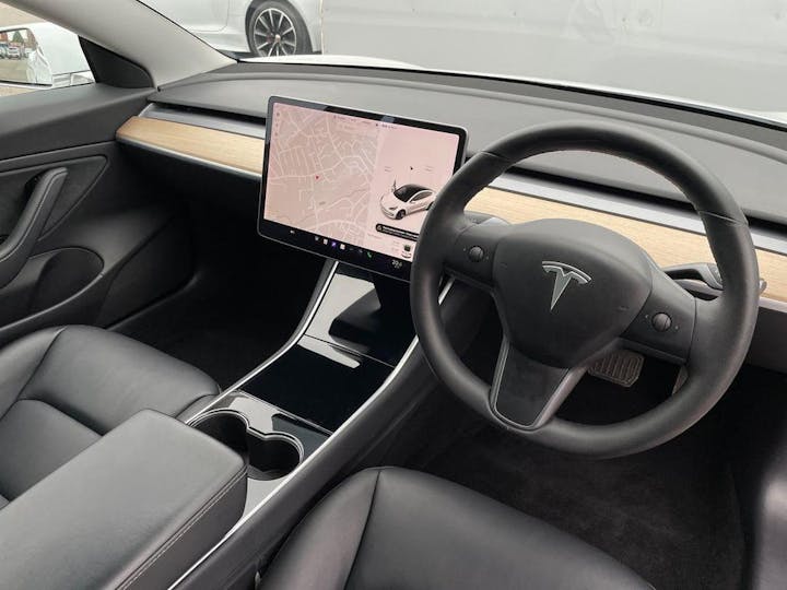 White Tesla Model 3 Standard Range Plus Auto Rwd 4dr 2021