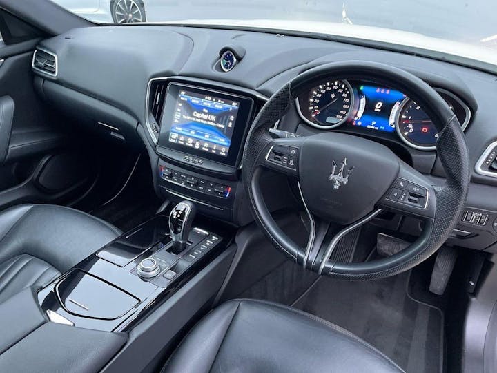 White Maserati Ghibli 3.0d V6 Zf Euro 5 (s/s) 4dr 2017