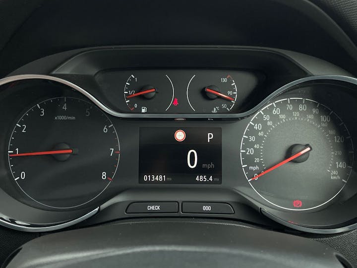 Grey Vauxhall Crossland 1.2 Turbo Elite Auto Euro 6 (s/s) 5dr 2021