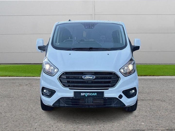 White Ford Transit Custom 2.0 320 Ecoblue Limited Crew Van L2 H1 Euro 6 (s/s) 5dr (6 Seat) 2021