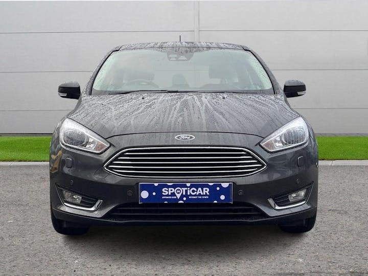 Grey Ford Focus 1.0t Ecoboost Titanium X Euro 6 (s/s) 5dr 2018