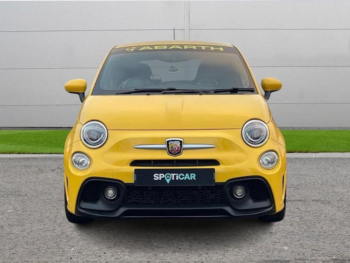 Yellow Abarth 595 1.4 T-jet 70th Euro 6 3dr 2019