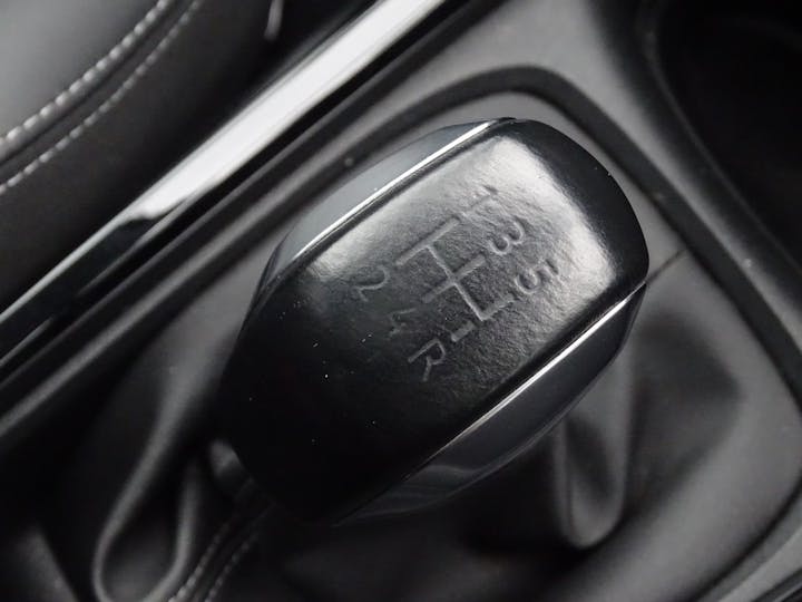 Grey Peugeot 2008 Allure Premium 2019