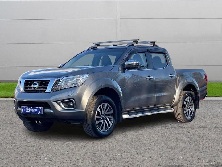 Grey Nissan Navara 2.3 DCi Tekna 4wd Euro 6 (s/s) 4dr 2018