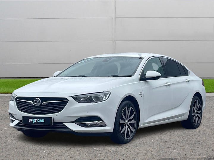 White Vauxhall Insignia 2.0 Turbo D Blueinjection SRi Nav Grand Sport Euro 6 (s/s) 5dr 2017