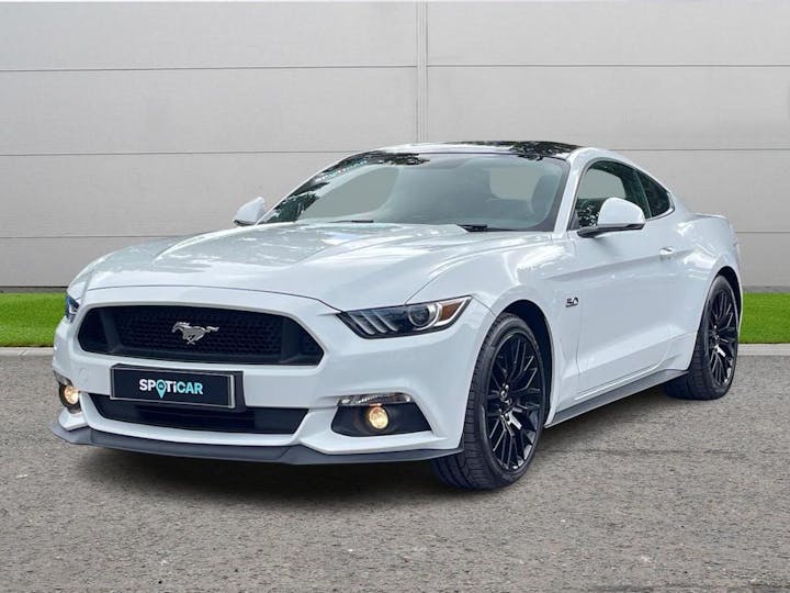 White Ford Mustang 5.0 V8 GT Fastback Euro 6 2dr 2018