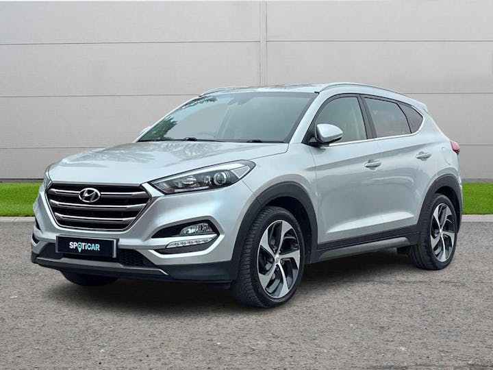 Silver Hyundai Tucson 2.0 CRDi Premium Auto 4wd Euro 6 5dr 2017