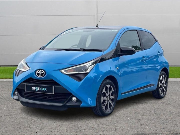 Blue Toyota Aygo 1.0 VVT-i X-trend Funroof X-shift Euro 6 5dr 2019