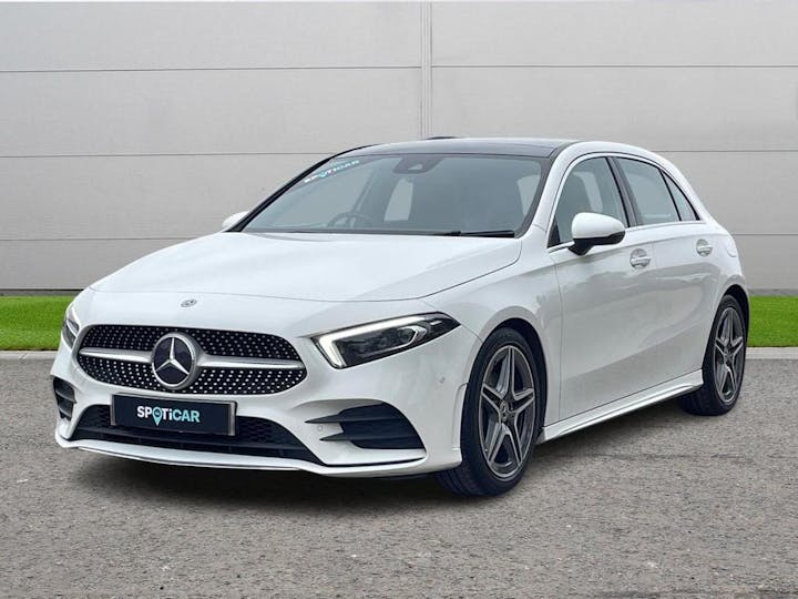 White Mercedes-Benz A Class 1.5 A180d AMG Line (premium Plus) 7g-dct Euro 6 (s/s) 5dr 2019