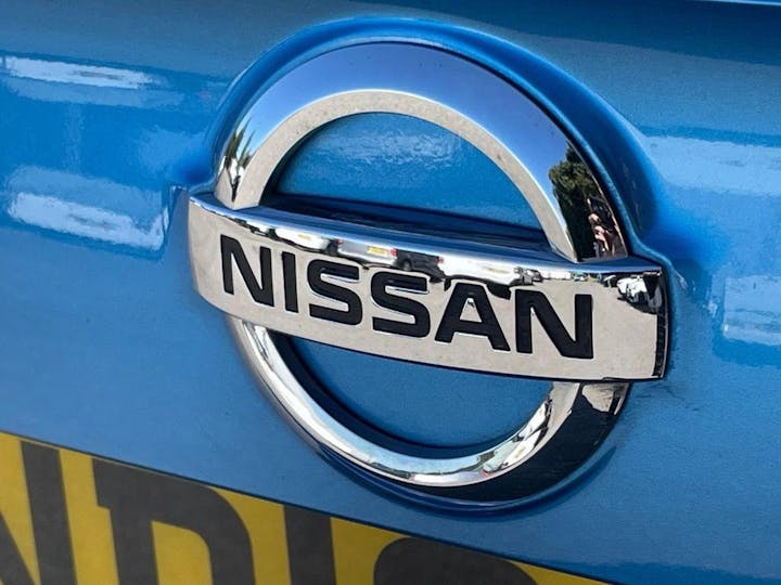 Blue Nissan Qashqai 1.3 Dig-t Acenta Premium Euro 6 (s/s) 5dr 2019