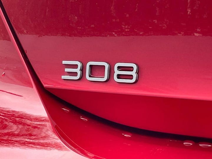 Red Peugeot 308 1.2 Puretech Allure Premium Eat Euro 6 (s/s) 5dr 2022
