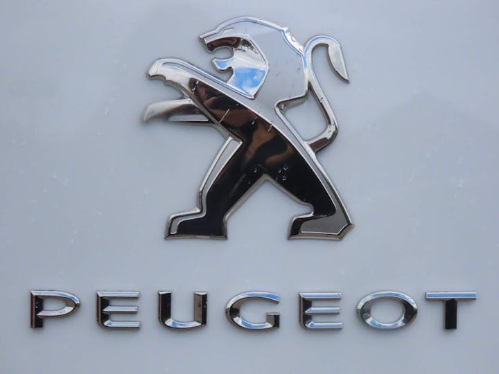 Peugeot Expert 2.0 Bluehdi 1400 Professional Premium + Standard Panel Van MWB Euro 6 (s/s) 6dr 2023