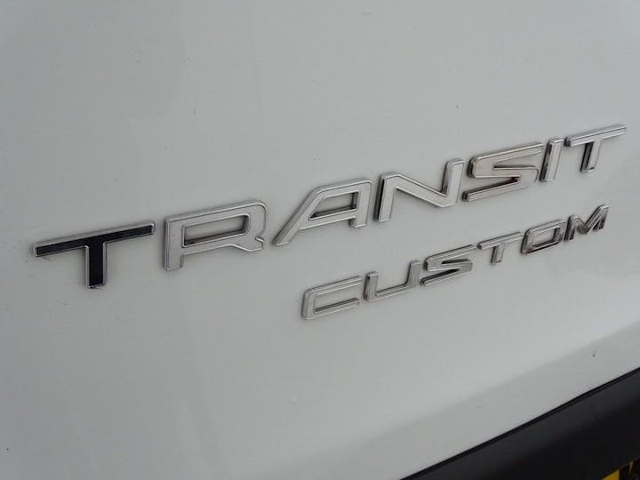 White Ford Transit Custom 270 Lr P/v 2016