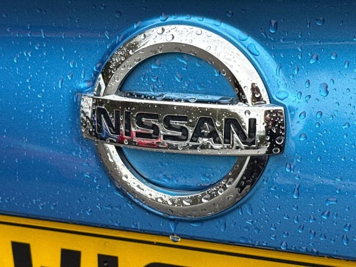 Blue Nissan Qashqai 1.2 Dig-t Tekna Euro 6 (s/s) 5dr 2018