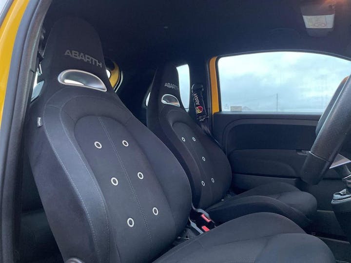 Yellow Abarth 595 1.4 T-jet 70th Euro 6 3dr 2019