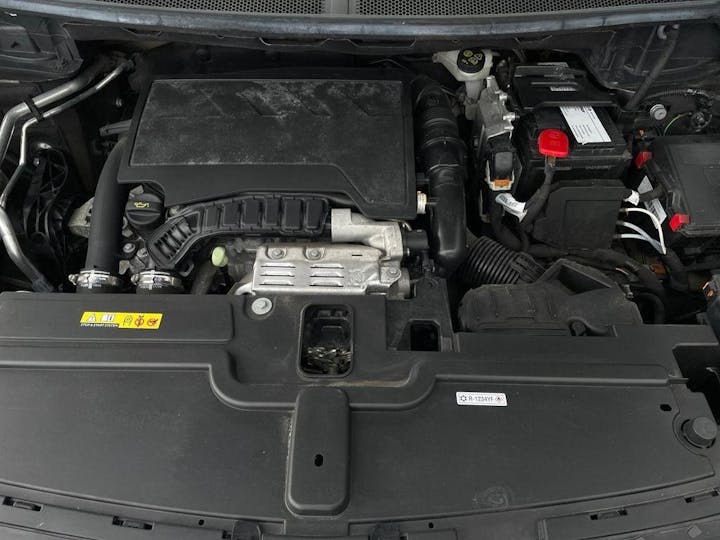 Grey Vauxhall Grandland X 1.2 Turbo Sport Nav Euro 6 (s/s) 5dr 2019