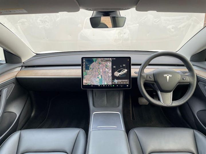 White Tesla Model 3 Standard Range Plus Auto Rwd 4dr 2021