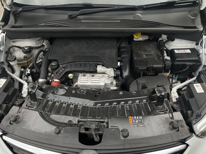White Vauxhall Crossland X 1.2 Turbo Gpf Elite Nav Euro 6 (s/s) 5dr 2020