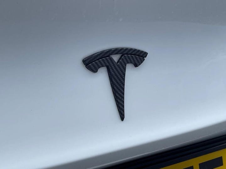 White Tesla Model 3 Standard Range Plus Auto 4dr 2021