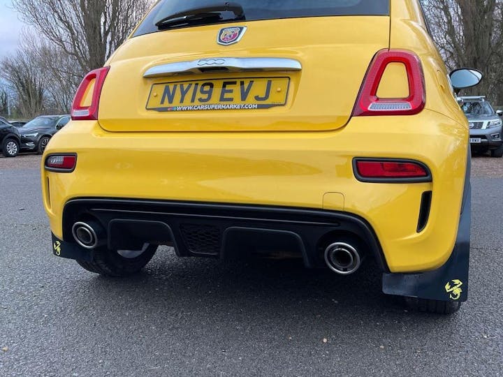 Yellow Abarth 595 1.4 T-jet 70th Euro 6 3dr 2019