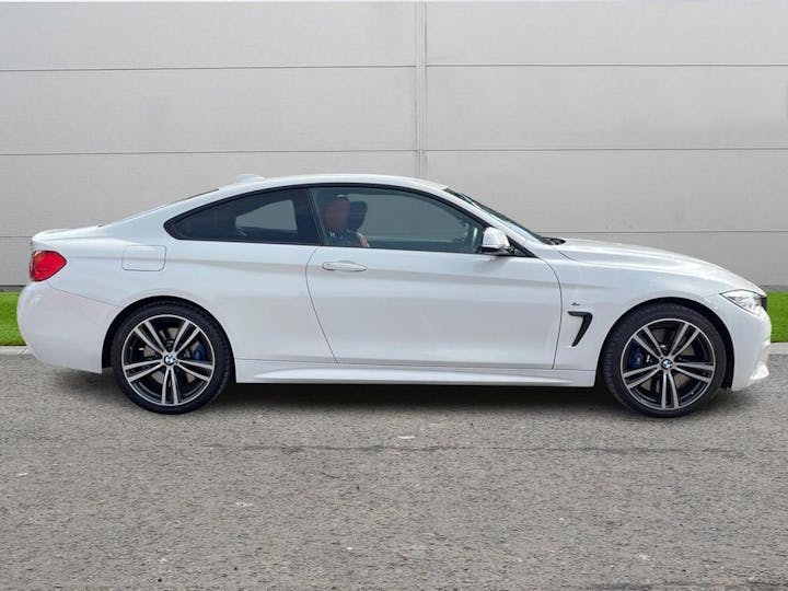 White BMW 4 Series 3.0 435d M Sport Auto Xdrive Euro 6 (s/s) 2dr 2016