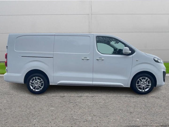 White Vauxhall Vivaro 2.0 Turbo D 3100 Sportive L2 H1 Euro 6 (s/s) 5dr 2019