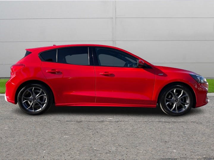 Red Ford Focus 1.0t Ecoboost ST-Line Euro 6 (s/s) 5dr 2019