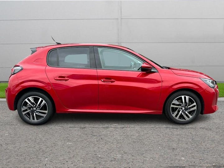 Red Peugeot 208 1.2 Puretech Allure Euro 6 (s/s) 5dr 2021