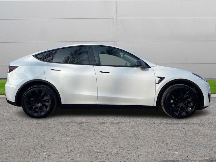 White Tesla Model Y (dual Motor) Long Range Auto 4wde 5dr 2022