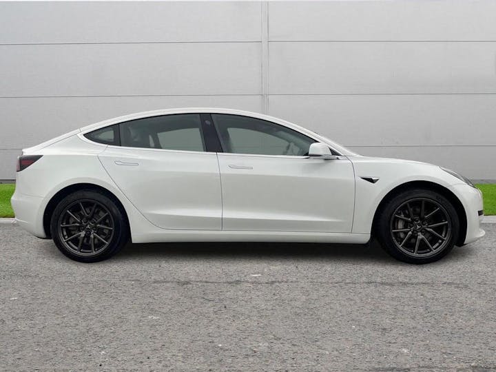 White Tesla Model 3 Standard Range Plus Auto Rwd 4dr 2021