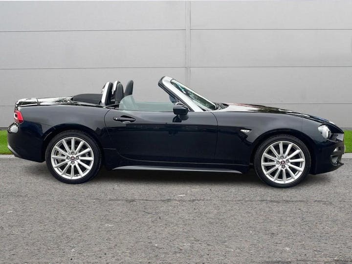 Black FIAT 124 Spider 1.4 Multiair Lusso Euro 6 2dr 2017