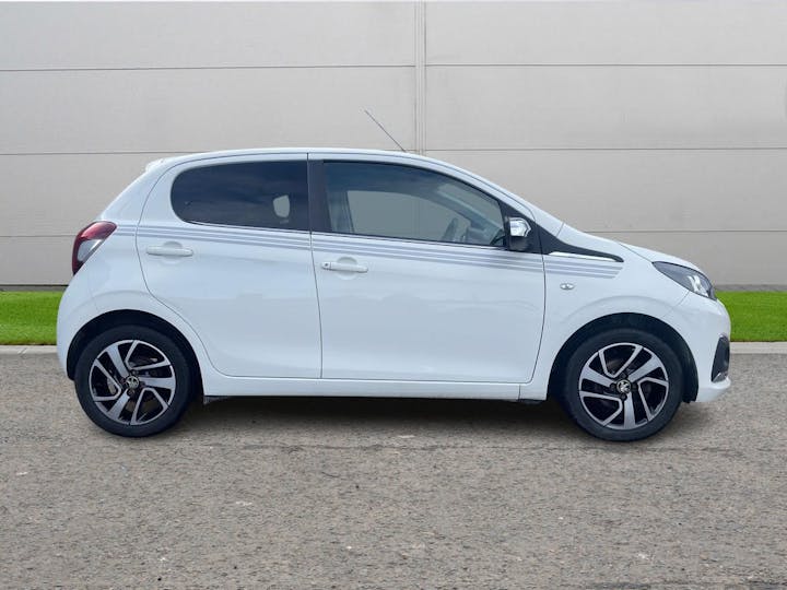 White Peugeot 108 1.0 Collection Euro 6 5dr 2018