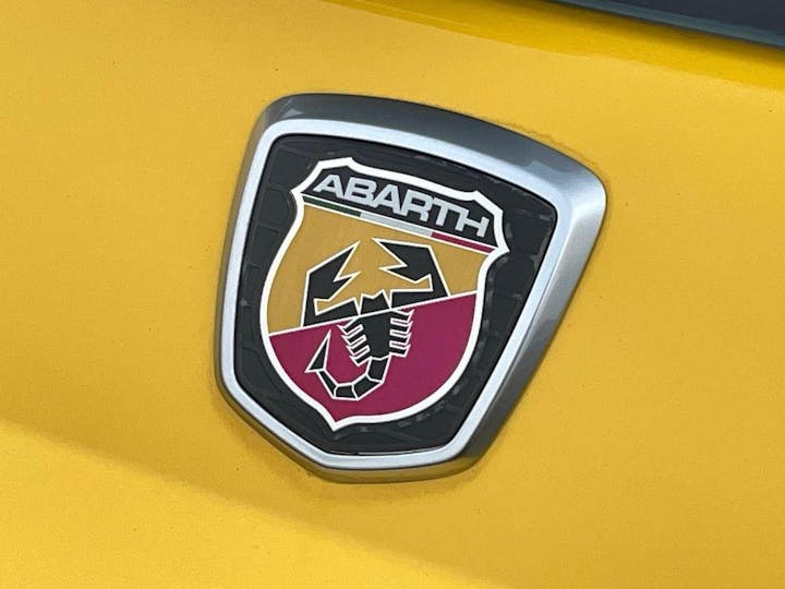 Yellow Abarth 595 1.4 T-jet 70th Euro 6 3dr 2019