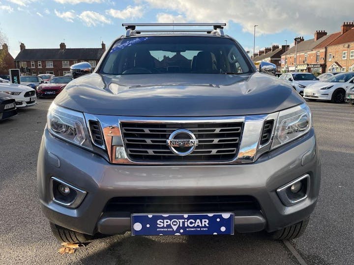 Grey Nissan Navara 2.3 DCi Tekna 4wd Euro 6 (s/s) 4dr 2018